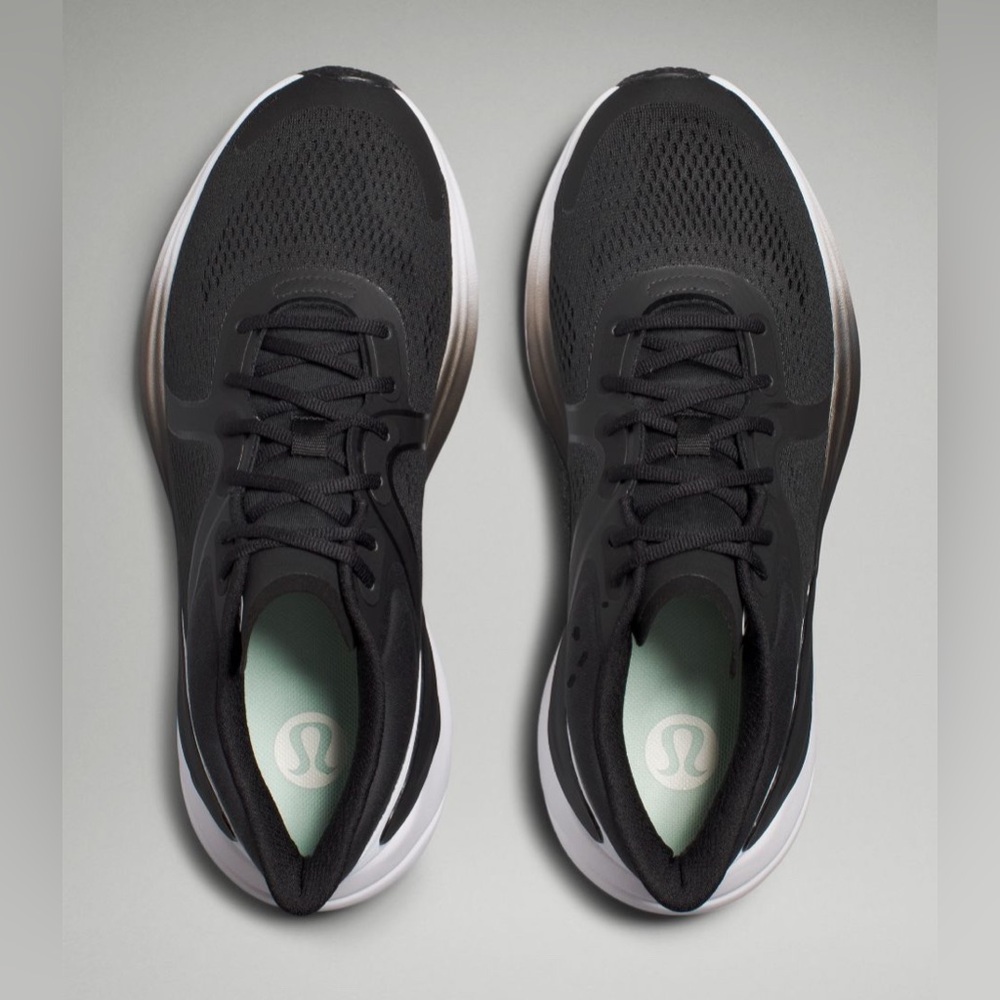 Lululemon Blissfeel Women's
Running Shoe in size 8.5 in black & white